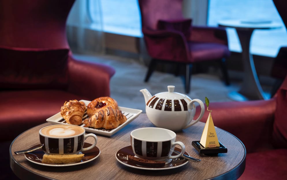 Celebrity Cruises, Millenium Class, Cafe Al Bacio 4, Copyrights - CEL.jpeg